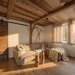 Oldwood Chalet - Design Chalet & Balcony Holiday home *