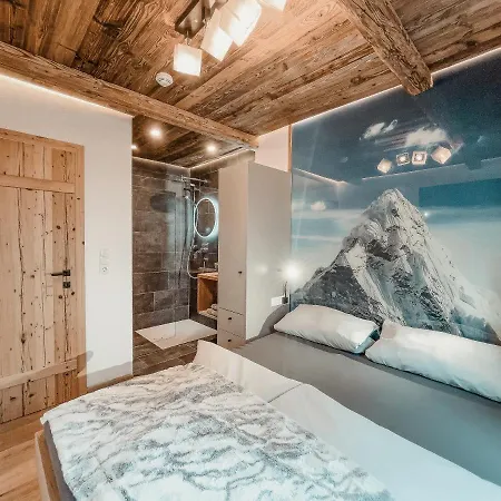 Alpenluxus Presents Oldwood - Balcony & Car Park Apartment Fügen