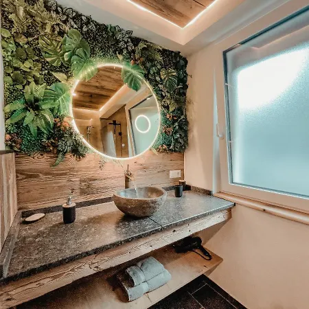 Oldwood - Design & Balcony * فغن