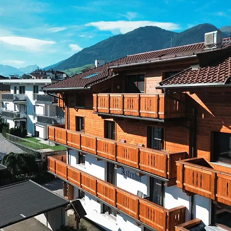 Alpenluxus Presents Oldwood - Balcony & Car Park Apartment