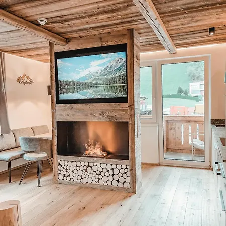 Oldwood Chalet - Alpenluxus Collection Fügen