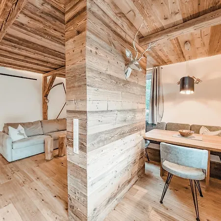 Apartment Alpenluxus Presents Oldwood - Balcony & Car Park Fügen
