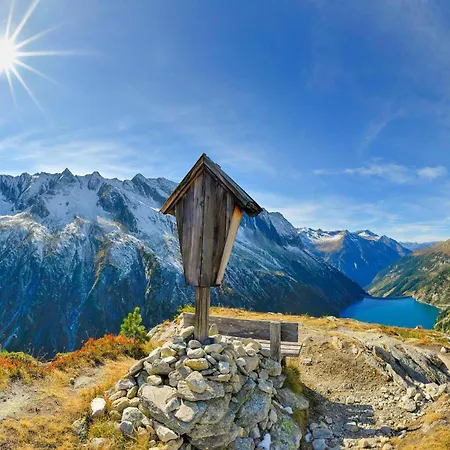 Oldwood Chalet - Design Chalet & Balcony *
