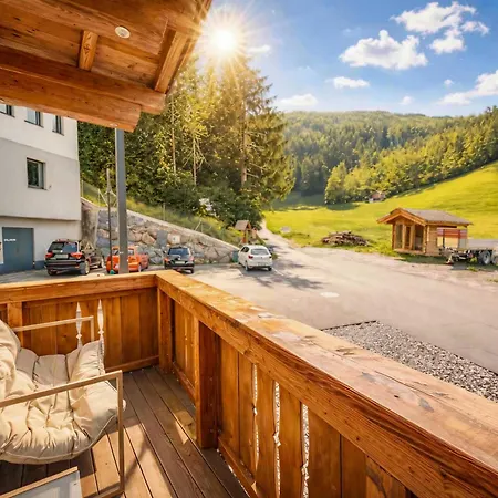Oldwood - Design & Balcony بيت للعطل