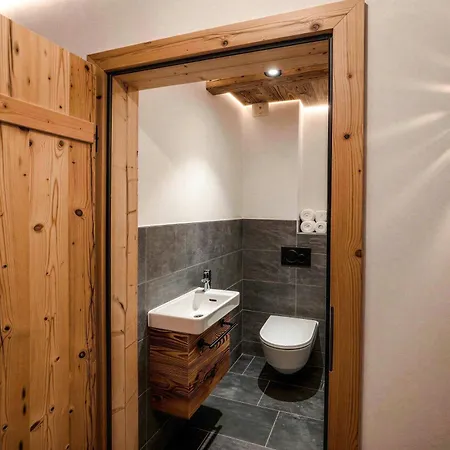 Oldwood - Design & Balcony Holiday home Fuegen
