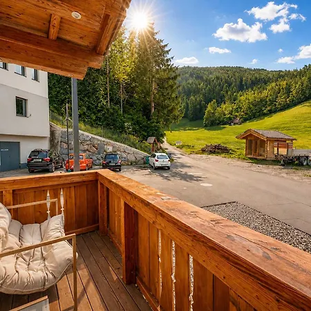 Oldwood - Design & Balcony بيت للعطل فغن