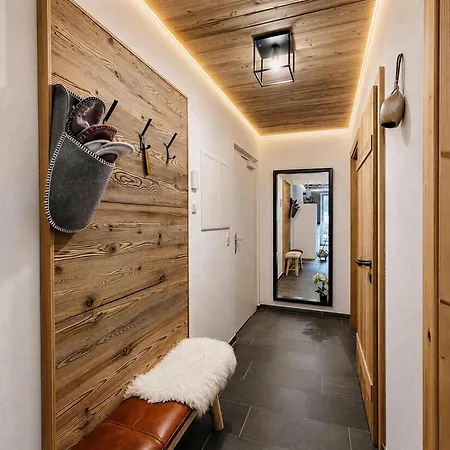度假居 Oldwood - Design & Balcony 菲根