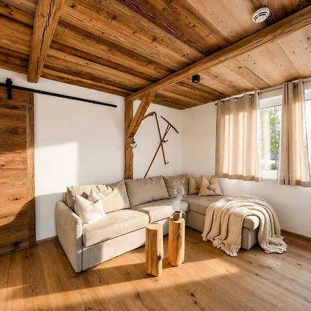 Oldwood - Design & Balcony * فغن