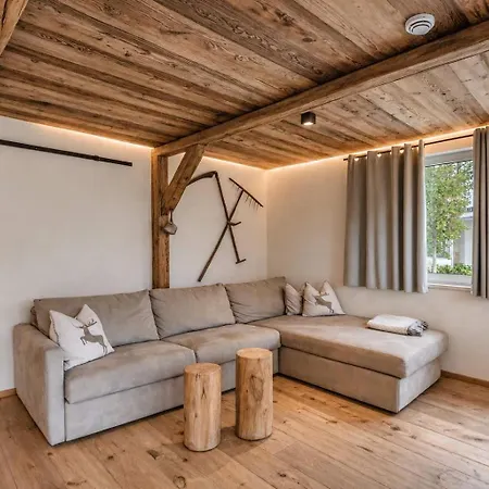 Holiday home Oldwood - Design & Balcony Fuegen