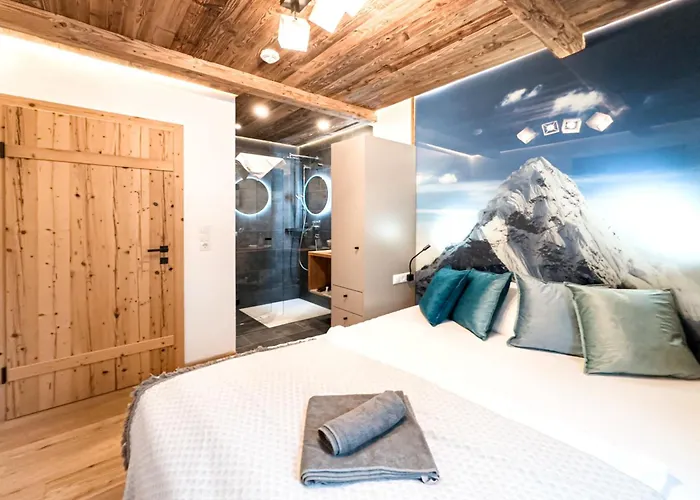 Oldwood - By Alpenluxus Collection Fügen